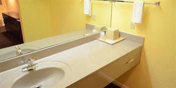 Texan Inn & Suites Louetta Bagian luar foto